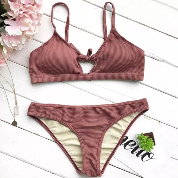 SOLD OUT - Picture 3 of 4